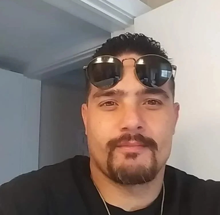 lblastdon's Offline Chat Room