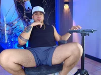 Guys_to_fuck_hot