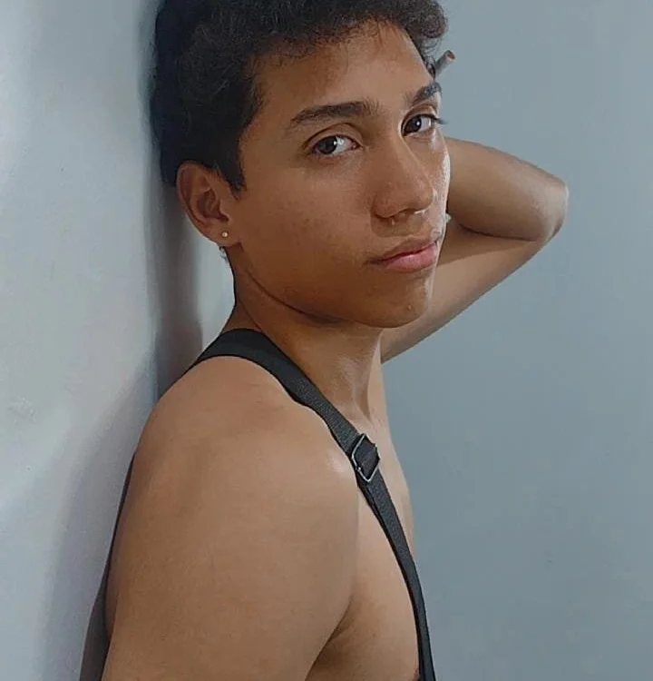 Cristopher-hotie offline chatrum
