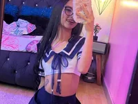 antonellariva_ élő XXX-chatje