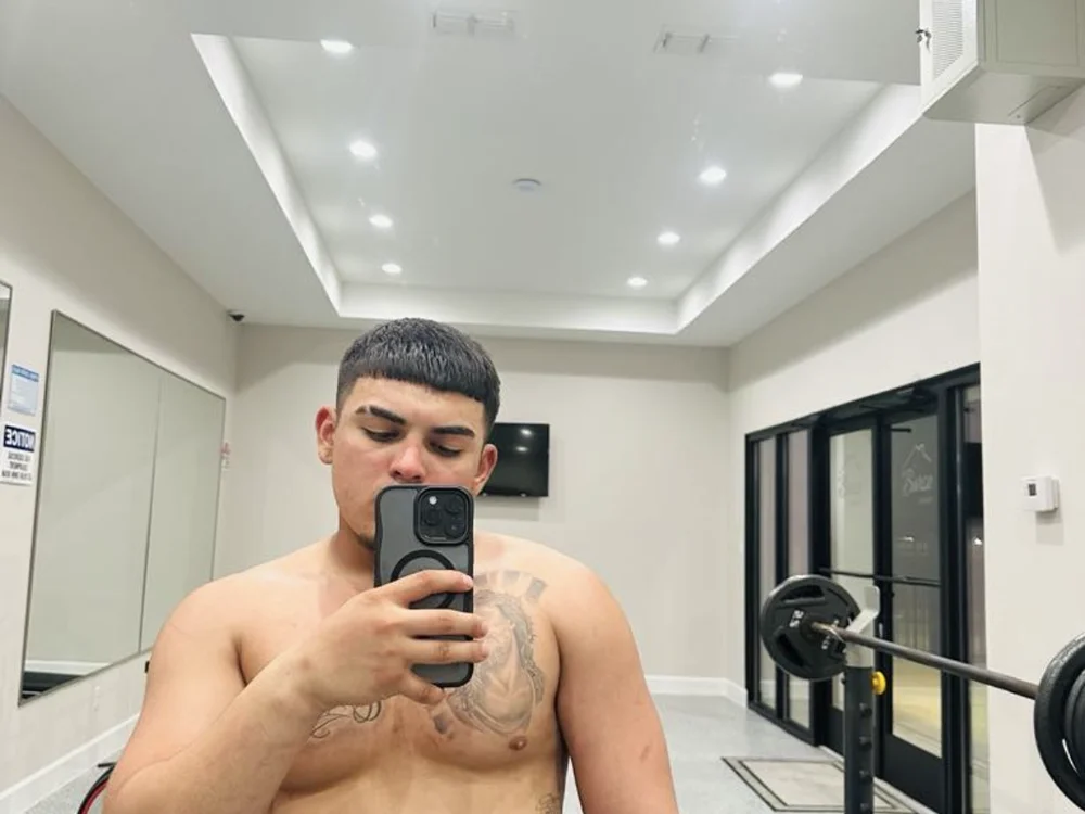 rickyyybaby956's Offline XXX Chat