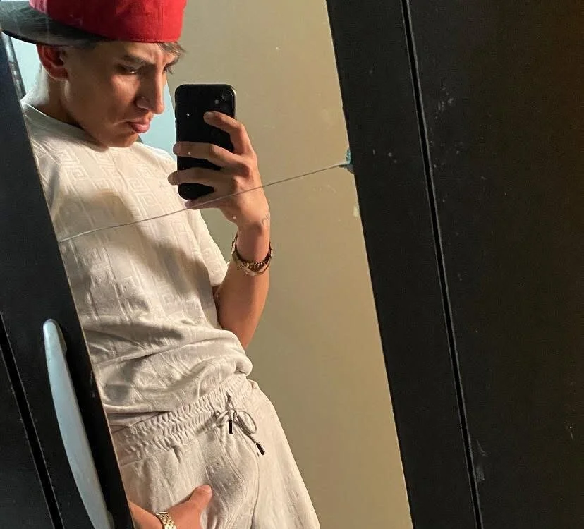 Feendy17n Offline XXX chat