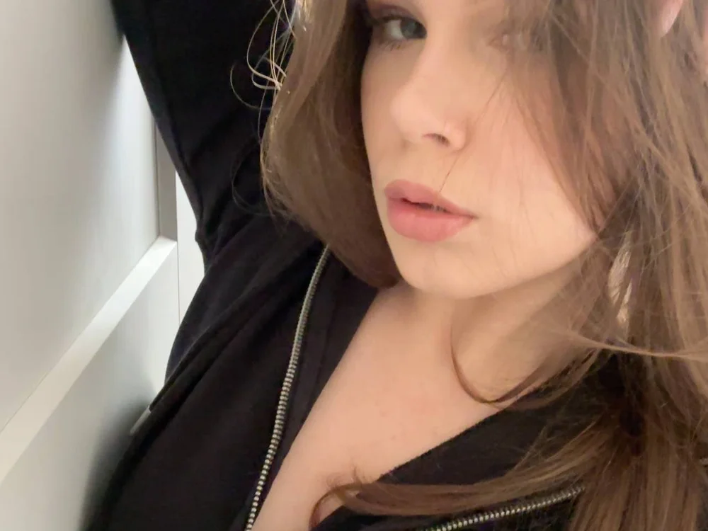 AmeliaClansly offline chatrum