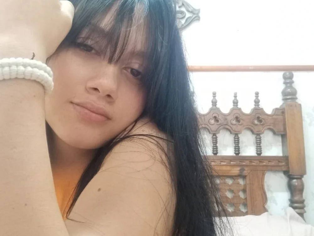 Amelie_Switf offline chatrum