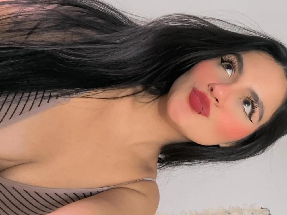 Lorenaa1 Offline XXX-Chat