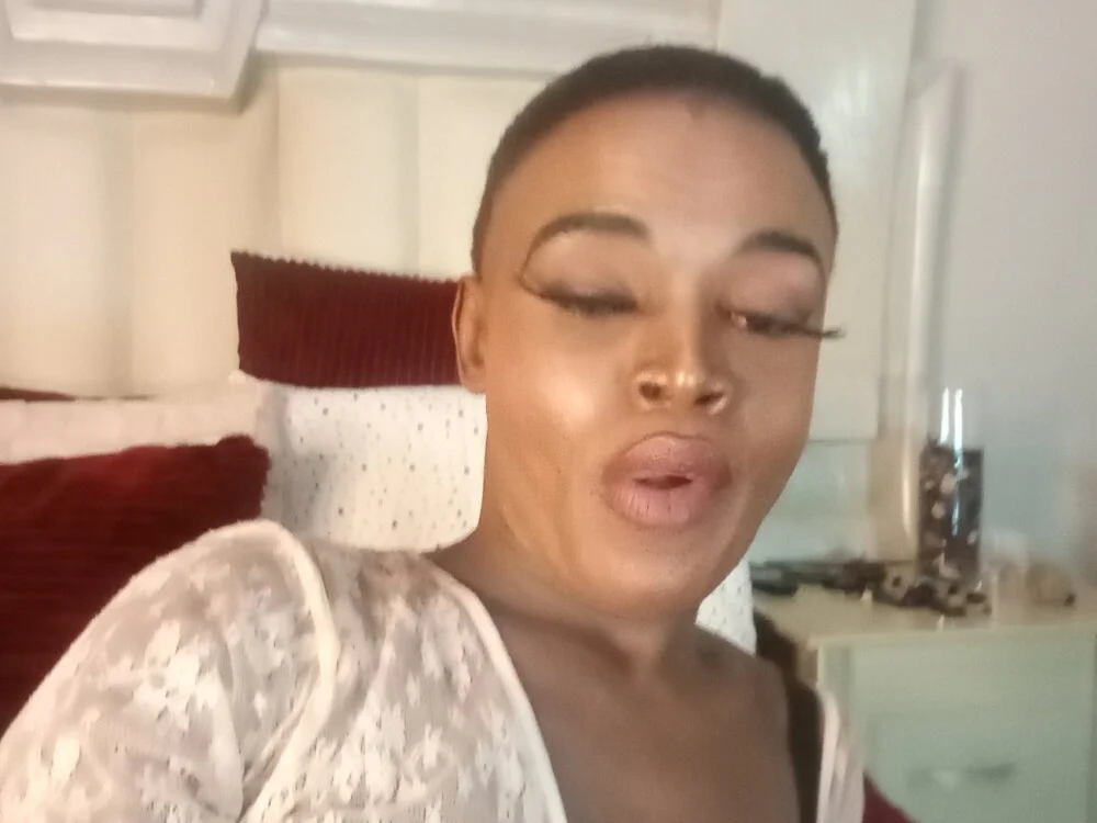 Chat +18 off-line de Lucile_Carrie