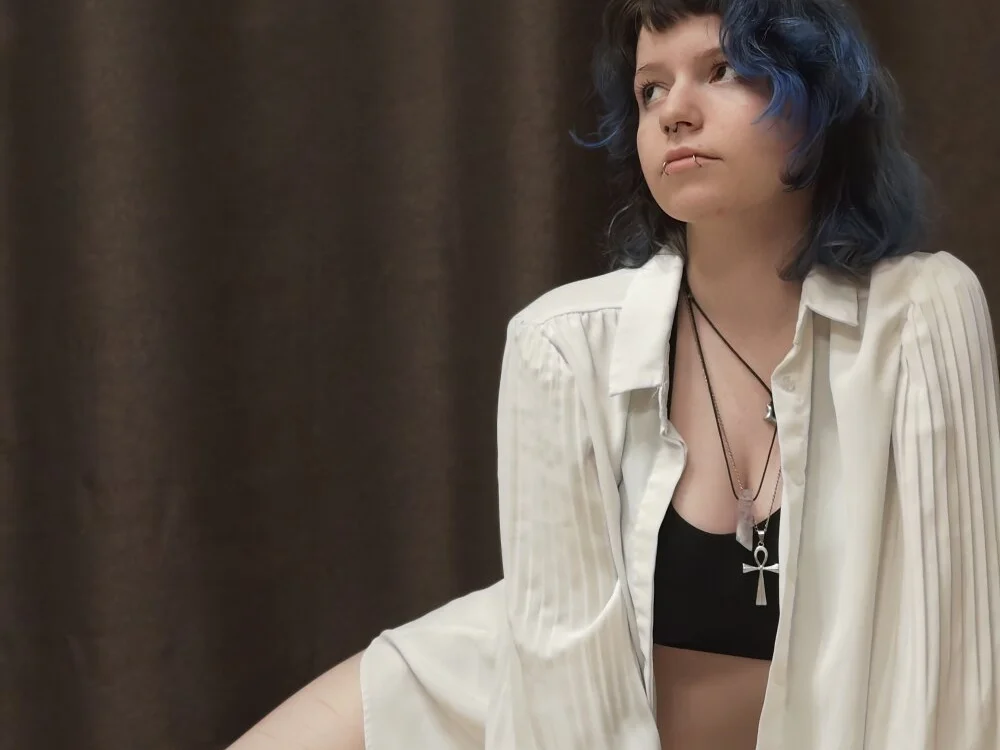 Silver_mew Chat XXX in diretta