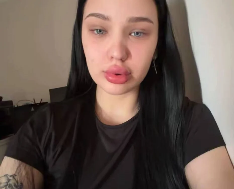 MilkysPinkys' Offline XXX Chat
