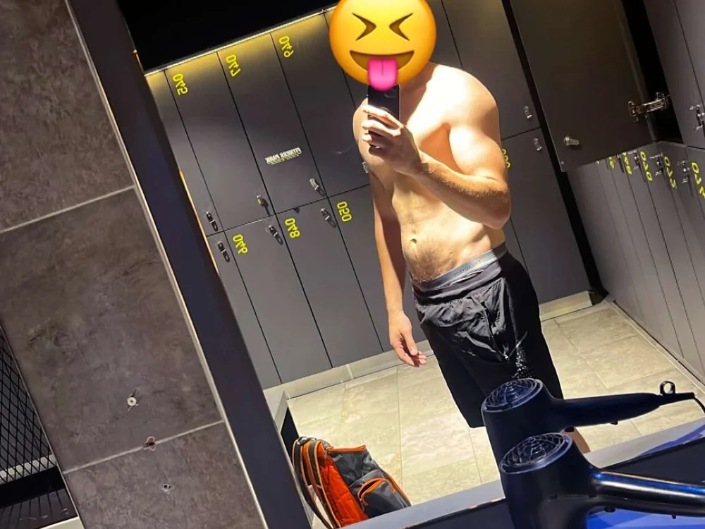 DickZou offline chatrum