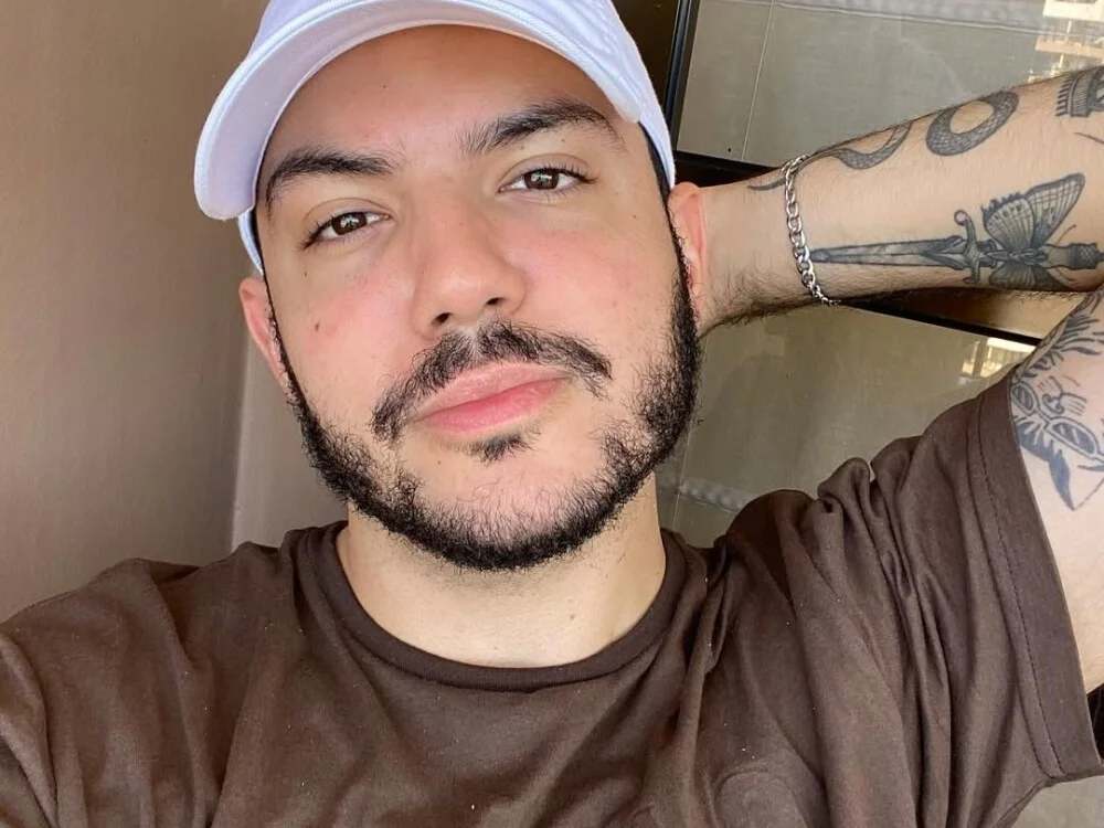 henryviz's Offline XXX Chat