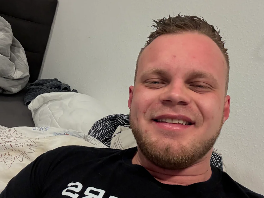 hallihallo12343's Offline XXX Chat