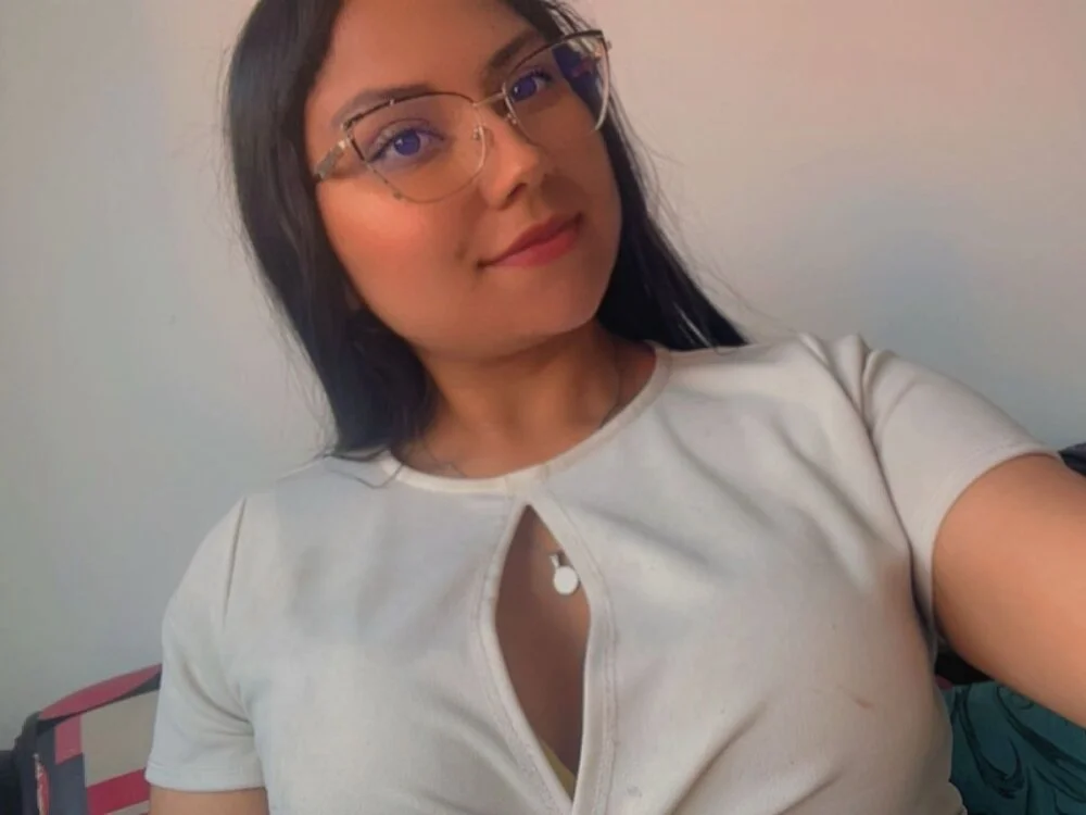 antonela_hotman_t's Offline XXX Chat