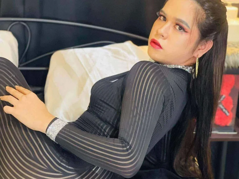 LuciousKim Obrolan XXX Offline