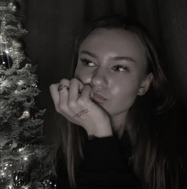 SimoneBuike's Offline Chat Room