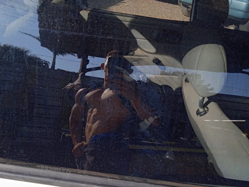 Offline XXX chat modela Gustavogui20cm