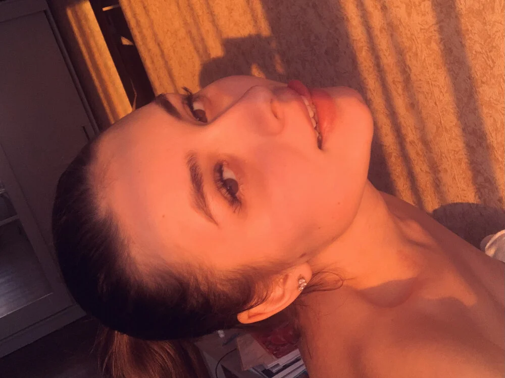 LeonoraWoods 오프라인 XXX 채팅