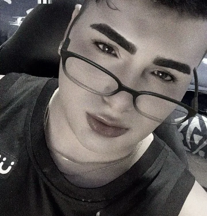 ห้องแชทออฟไลน์ของ Andres23Smith
