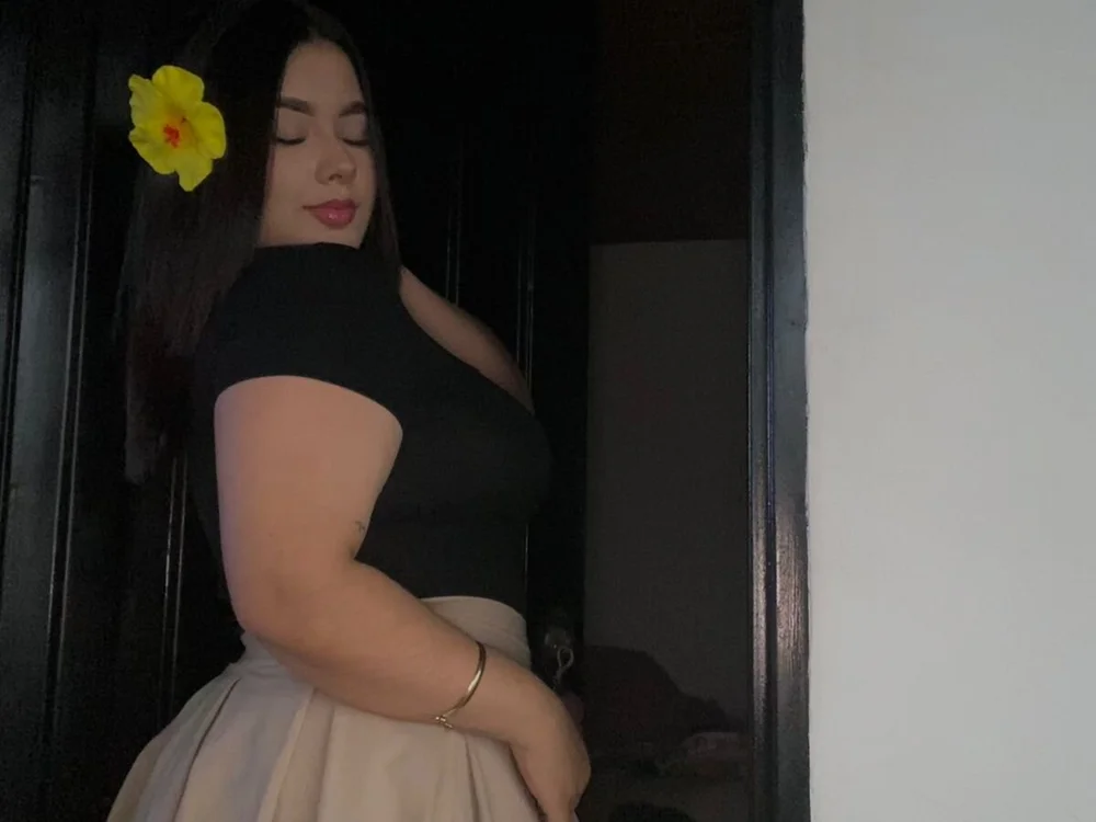 Chloee_Rosse offline chatrum
