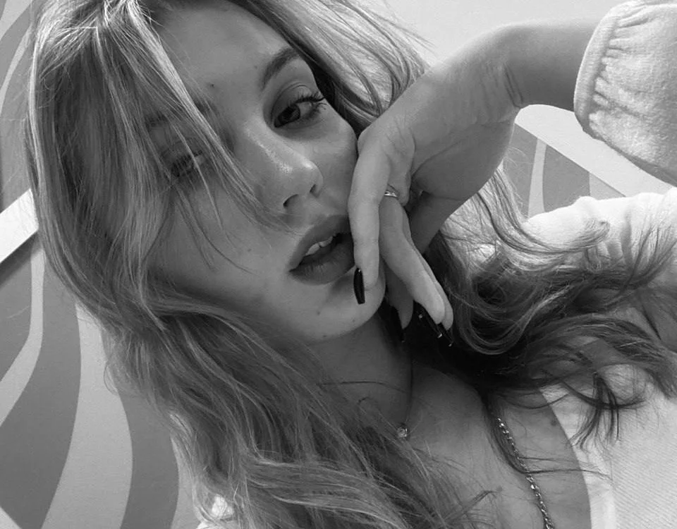 chloe_bunns offline chatrum