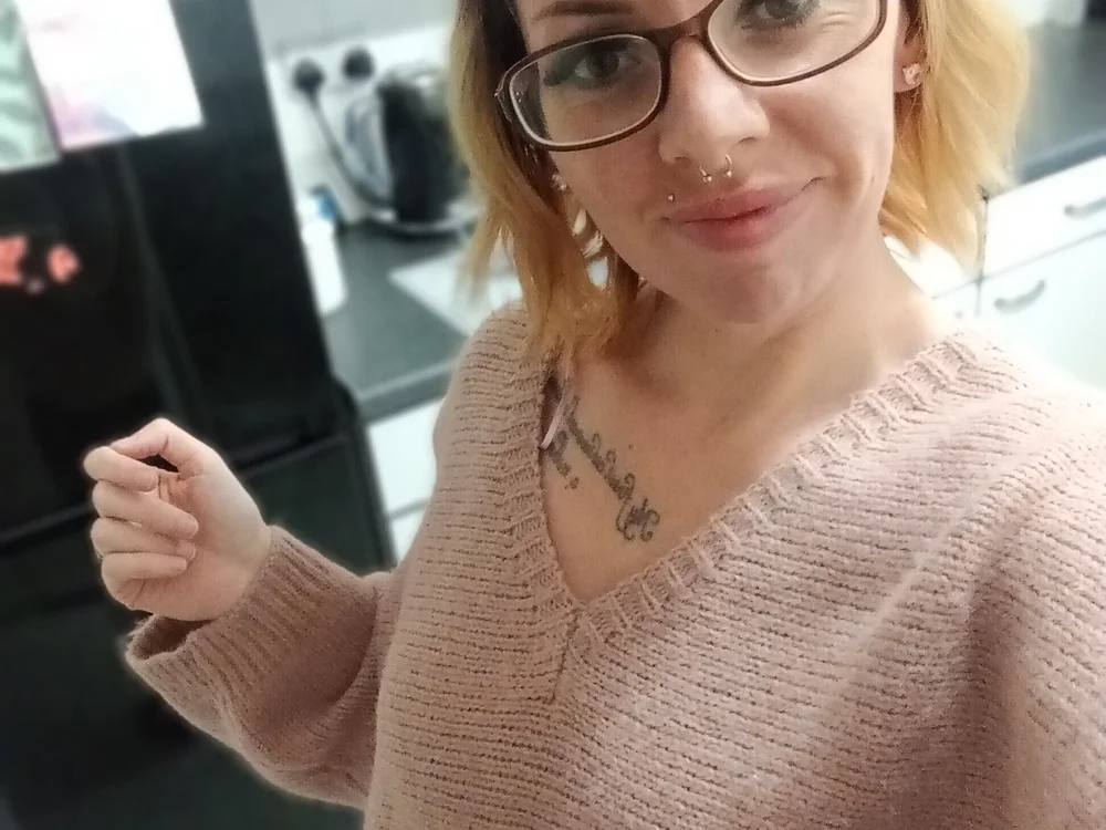 NAUGHTY_MATILDA's Offline Chat Room