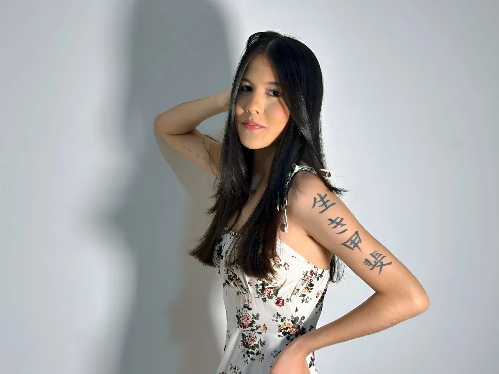 ValeryMartins' Offline XXX Chat