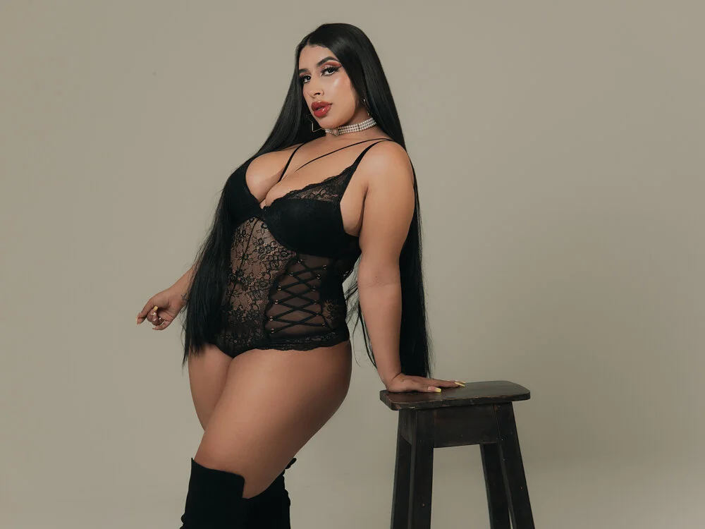 LeahLombardi_ Chat XXX offline