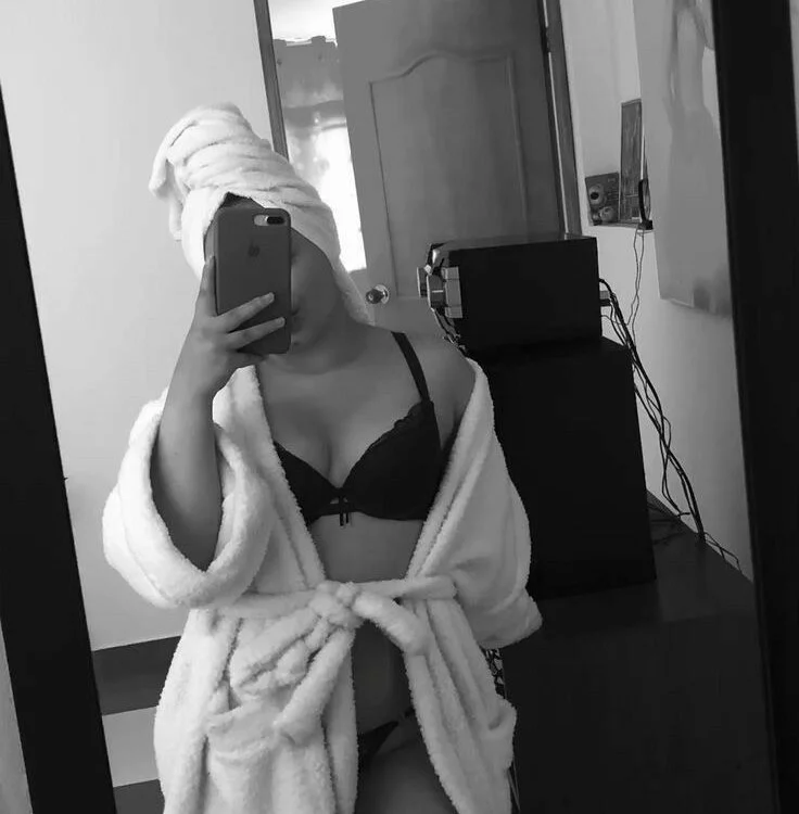 Alexa_monica's Offline XXX Chat