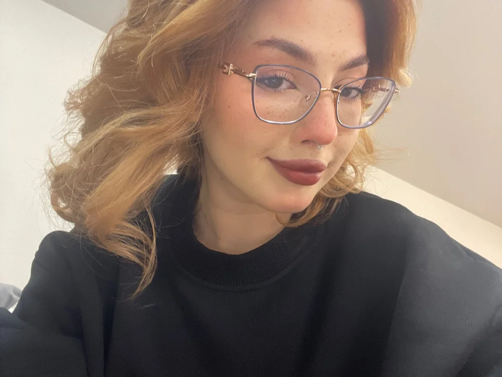 Renata_yes' Offline Chat Room