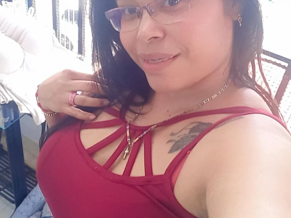 Offline XXX chat vanessarose_24