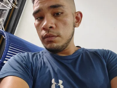 Gloryholeroom profile