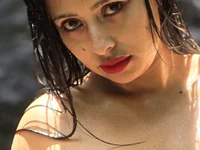 Pokazy przed kamerką – Sasha_Rosee