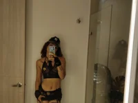 Nellyhills's webcam live show