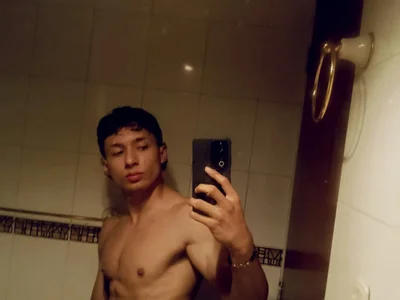 Enzo_Duran Male Twinks Free Webcam Nude
