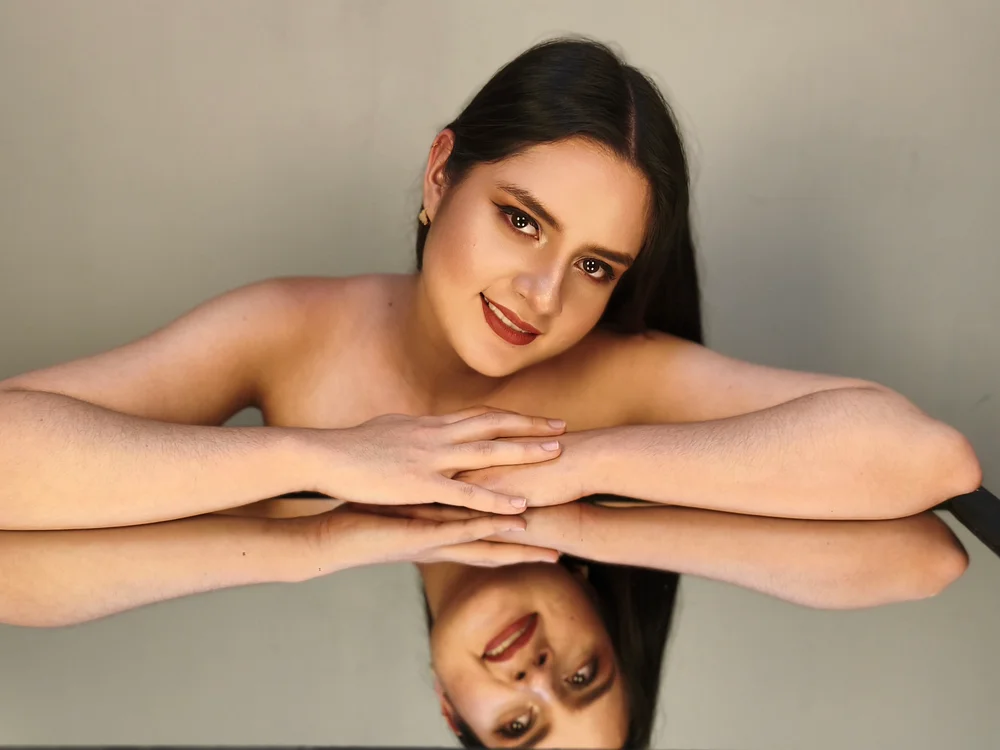 Zoe__Taylor__ Offline XXX Chat