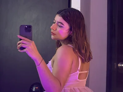 Megan_nt on StripChat