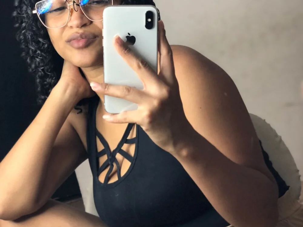 ScarletNoir4u's Offline XXX Chat