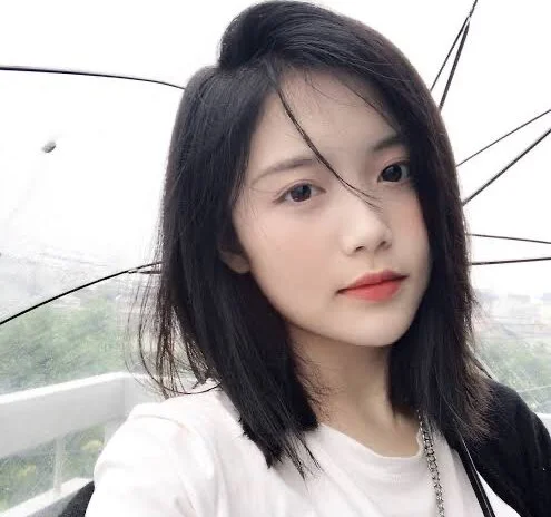 دردشة _Viviann_ الجنسية دون اتصال