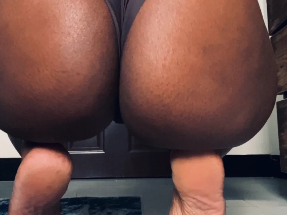 thickblacksheep Offline XXX-chat