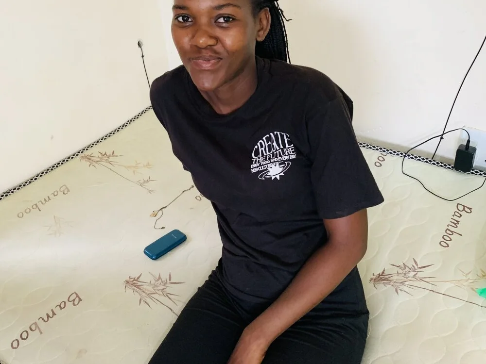 skinny-diva: συνομιλία ΧΧΧ εκτός σύνδεσης