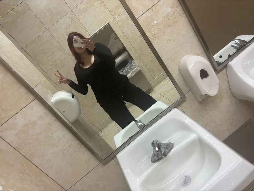 sassyg00 offline chatrum