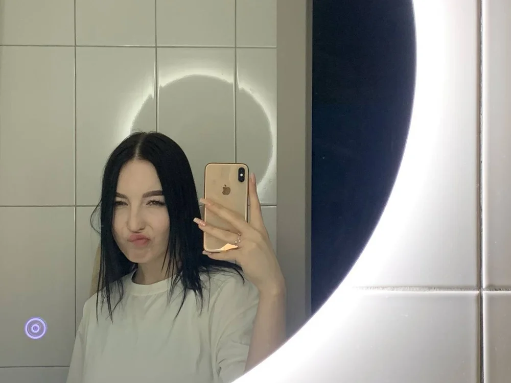 ห้องแชทออฟไลน์ของ ScarlettCramer