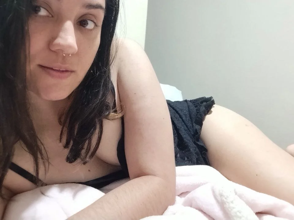 sobresalinaa অফলাইন XXX চ্যাট