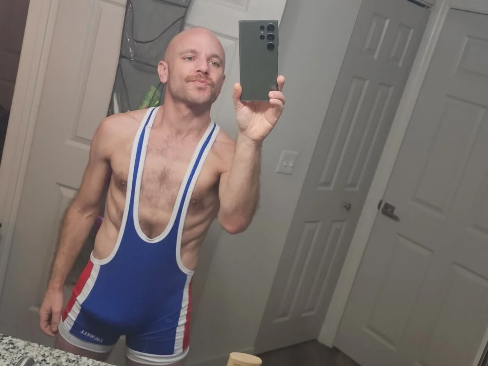 FrankieFuckMe Offline XXX-Chat