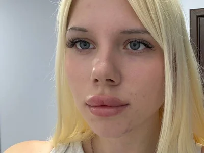 EllieVee - Girl 