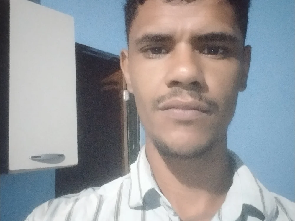 Pedro1155 Offline XXX Chat