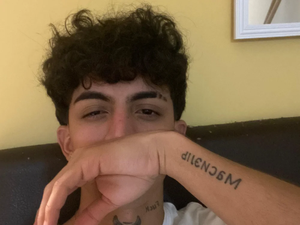 iamchrist's Offline Chat Room