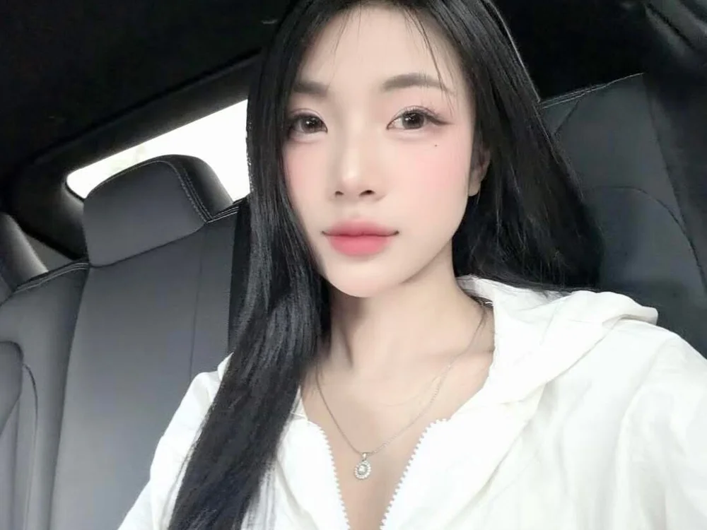 Zara-Lina 现场XXX聊天