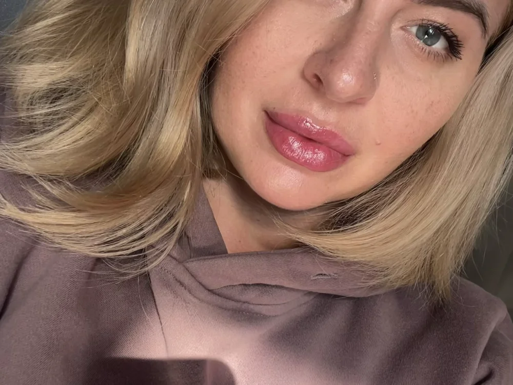 Офлайн-чат XXX Miravynn