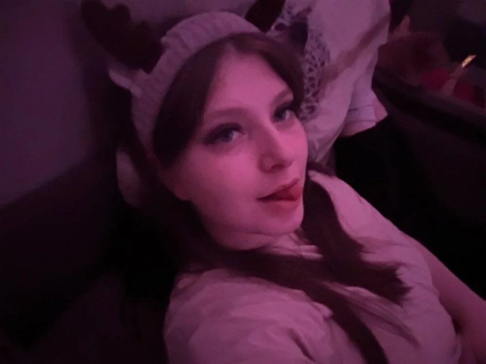 Lumi_Ra's Offline XXX Chat