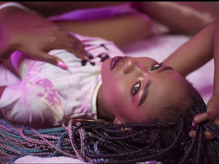 EmmySweett Chat XXX Ngoại tuyến